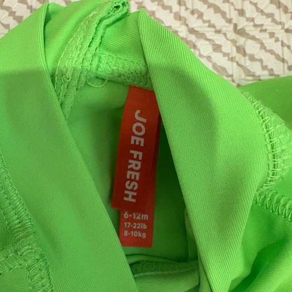 (3 for $15) Joe Fresh Infant Swim Rashguards (6-12m) - Picture 2 of 4